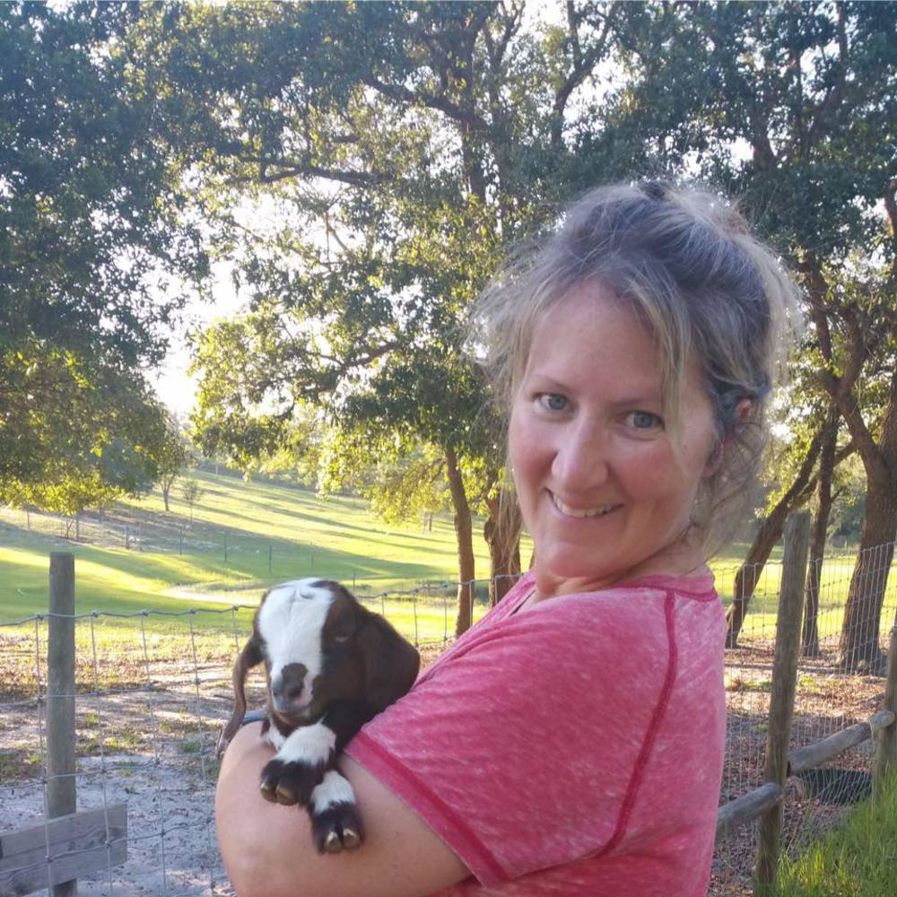 Meet your Posher, Holli